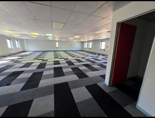 BUSINESS PROPERTY TO RENT IN MENLYN